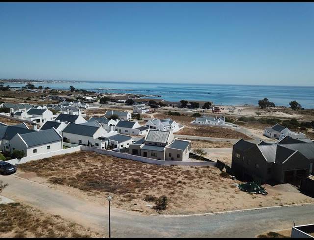 LAND FOR SALE IN DA GAMA BAY